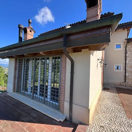 Locazione Turistica Casa Delle Ceramiche Country house